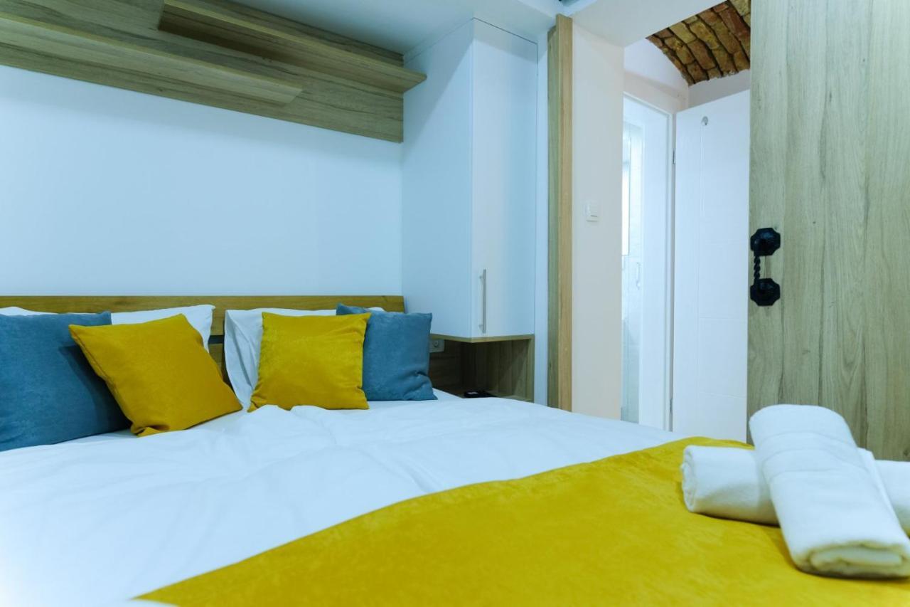 All Seasons Apartments Sarajevo With Free Parking Luaran gambar