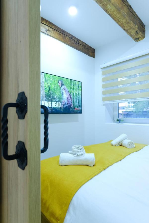 All Seasons Apartments Sarajevo With Free Parking Luaran gambar