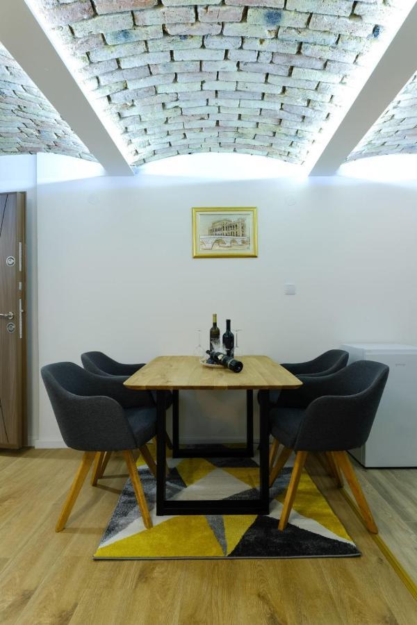 All Seasons Apartments Sarajevo With Free Parking Luaran gambar