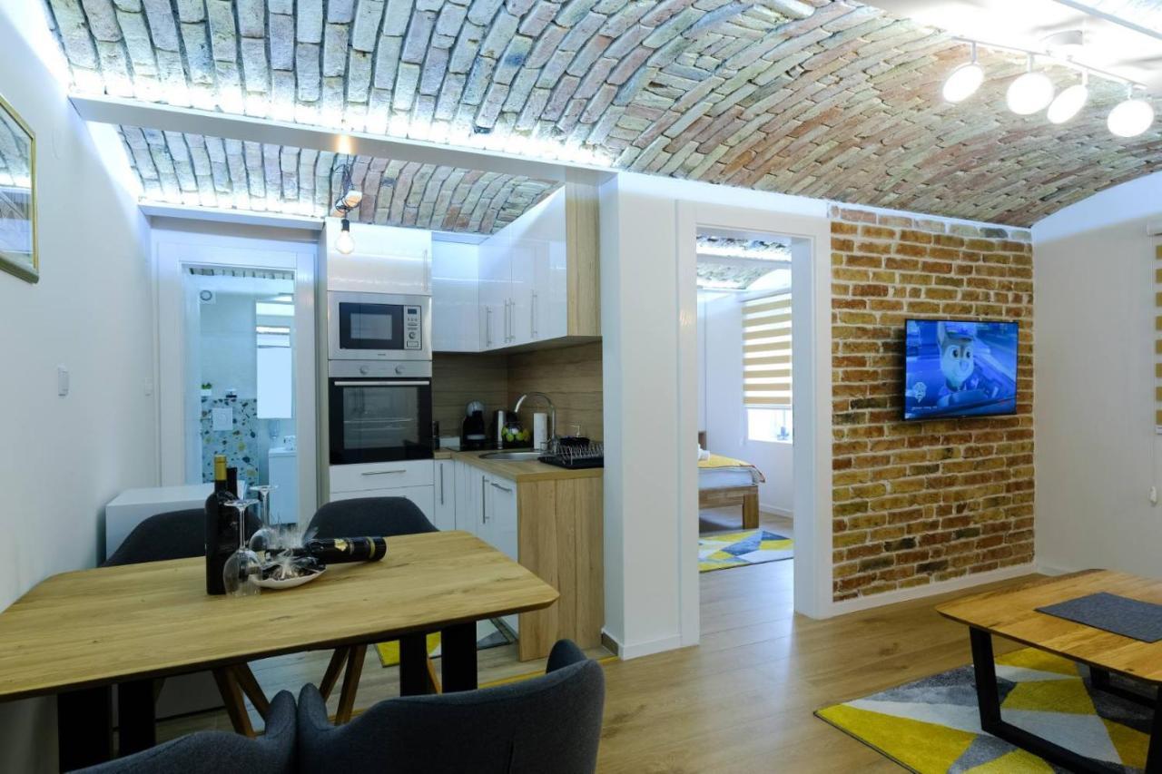 All Seasons Apartments Sarajevo With Free Parking Luaran gambar